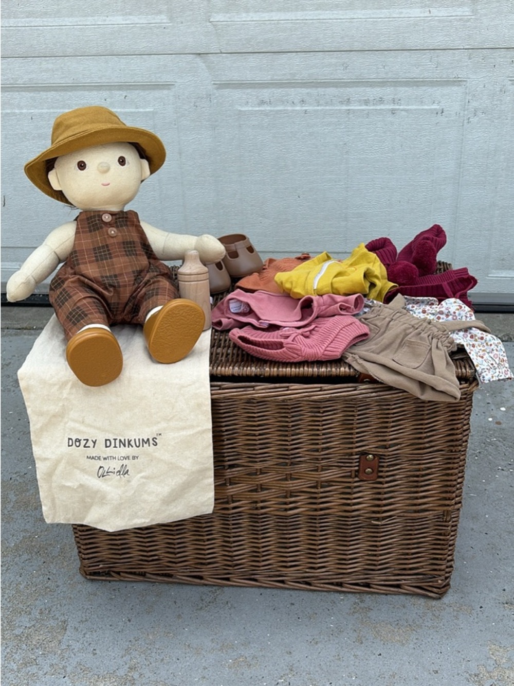 Dinkum Doll with outfits accessories